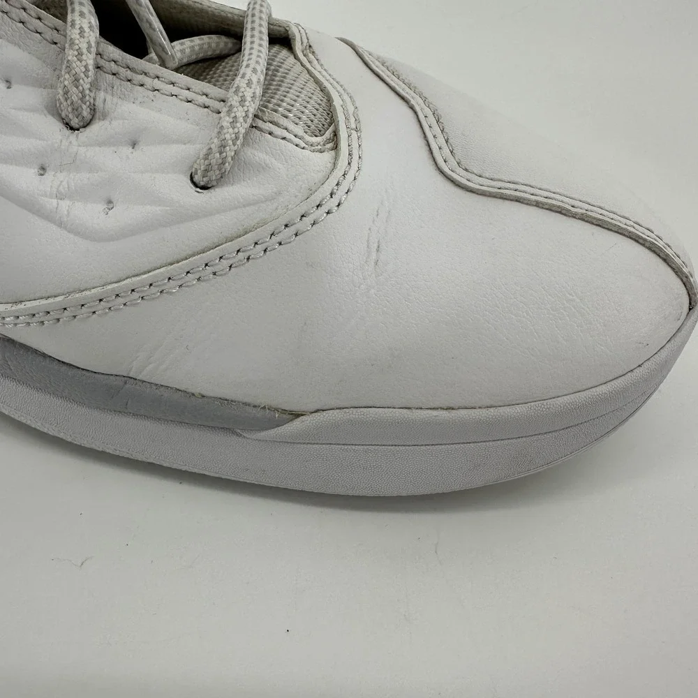 Jordan B. Fly White Wolf Grey Basketball Shoes 881444-003 Mens 13
